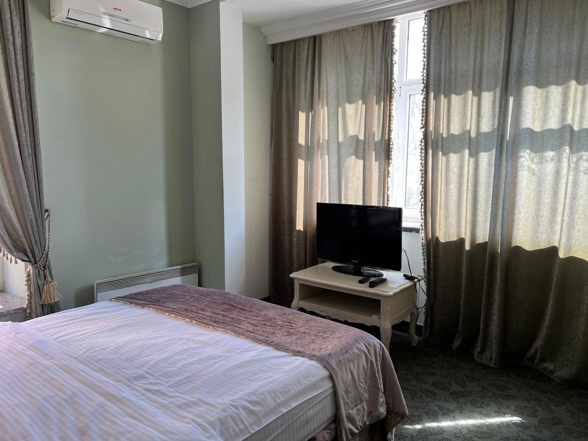 Royal City Hotel Kiev Quarto foto